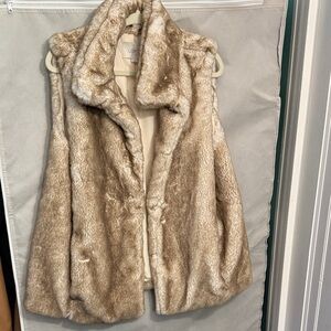 LOFT Faux Fur Teddy Vest in Taupe